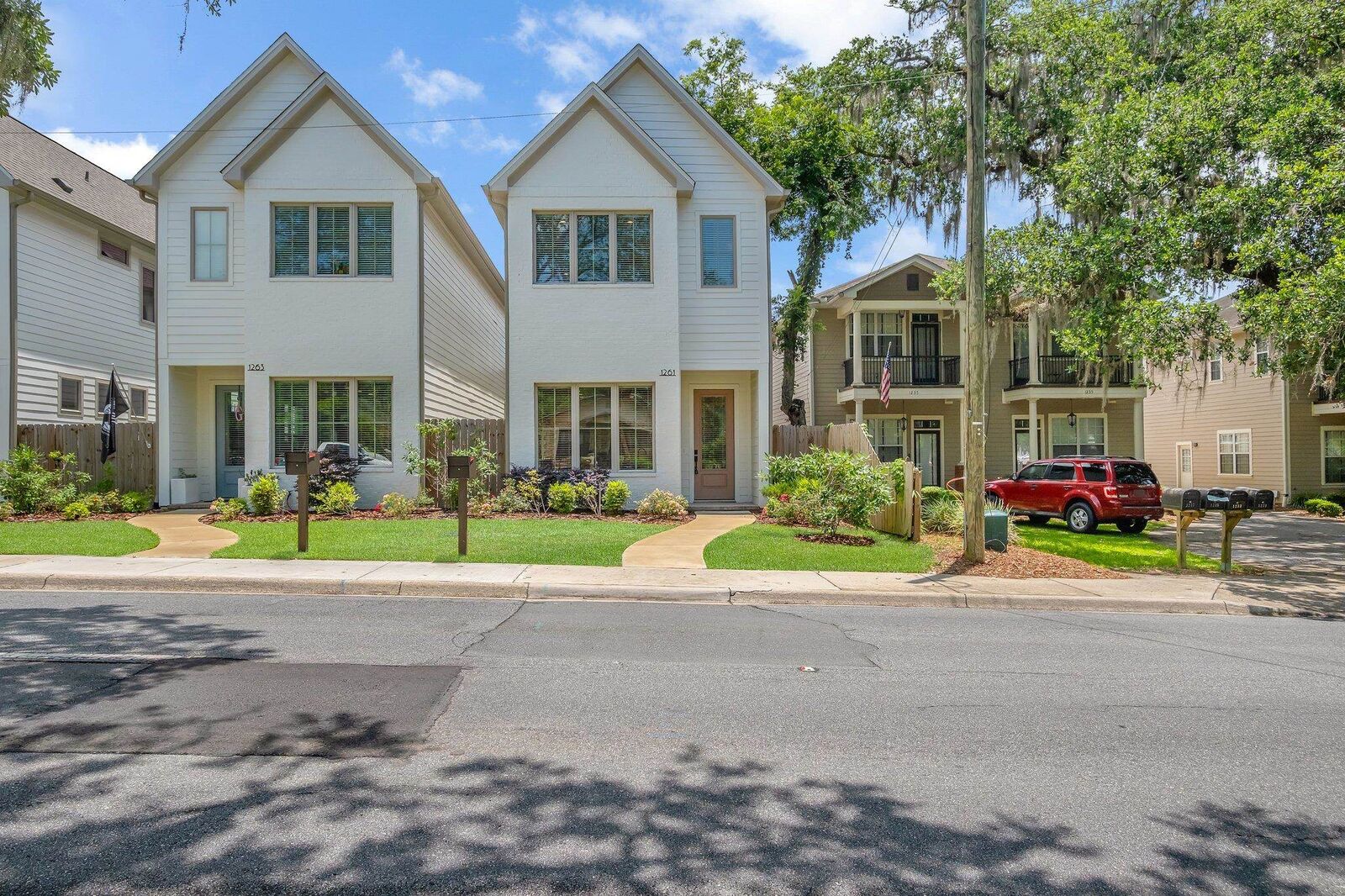 Property Photo:  1261 N Duval Street  FL 32303 