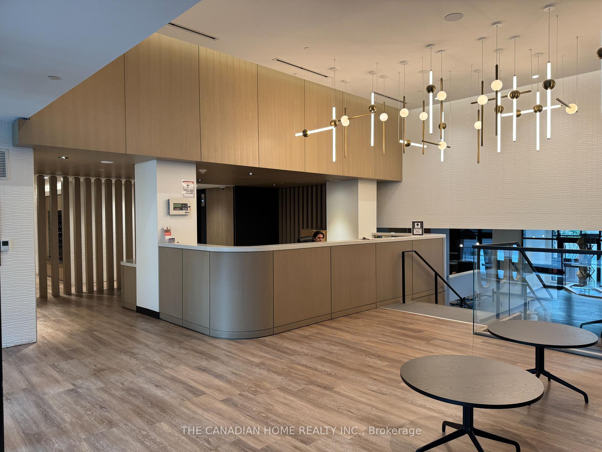 Property Photo: 7950 Bathurst Street A820 ON L4J 0L4