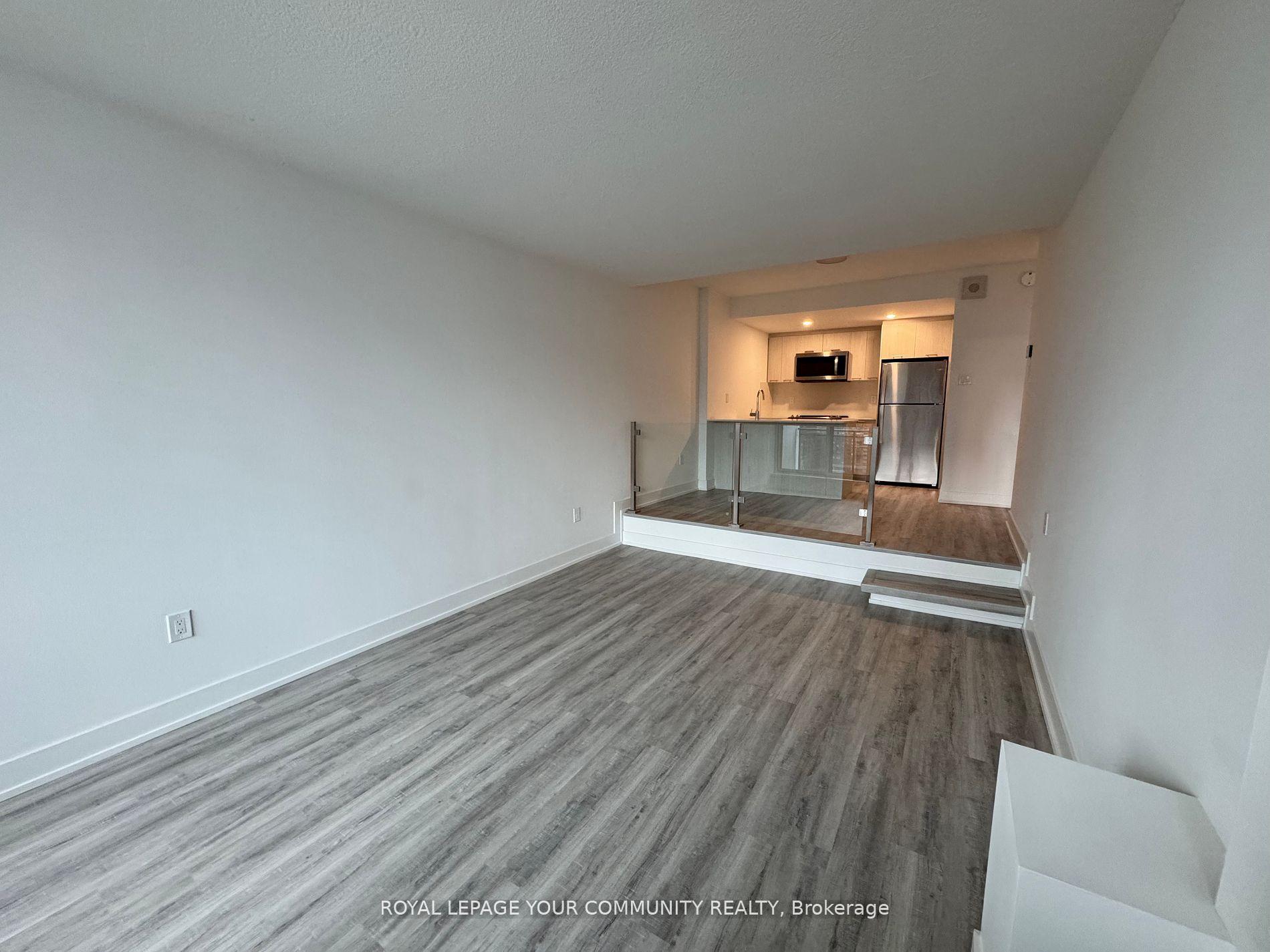 Property Photo: 191 Sherbourne Street 1707 ON M5A 3X1