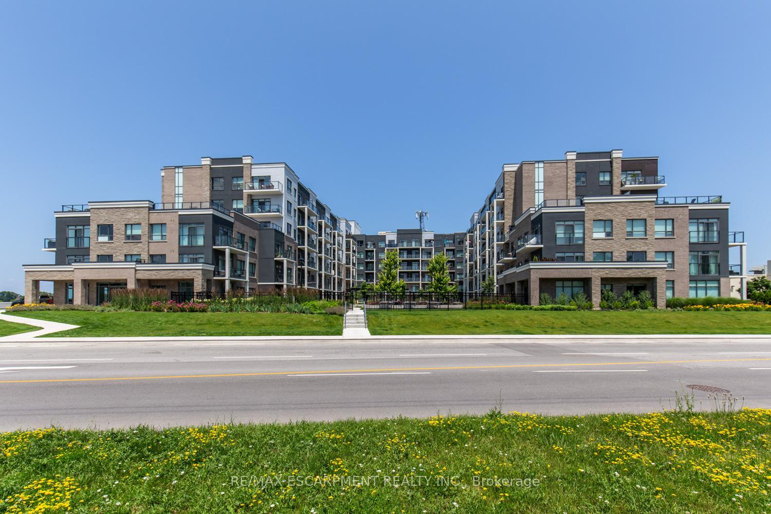 Property Photo: 5055 Greenlane Road 101 ON L0R 1B3