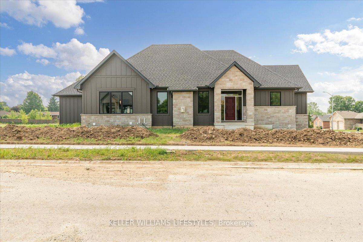 Property Photo: 39 East Glen Drive ON N0M 1B0