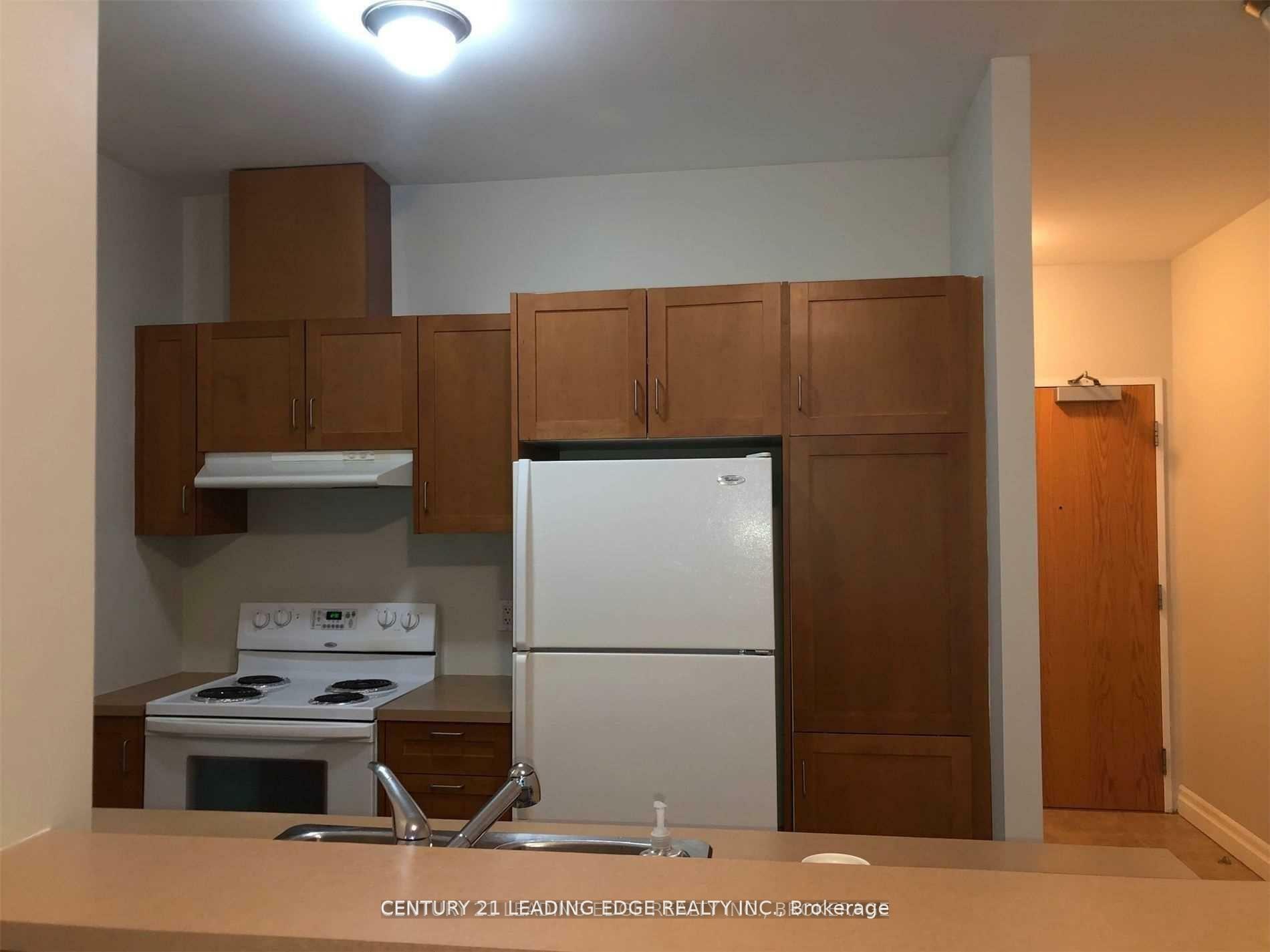 Property Photo: 44 Bond Street W 302 ON L1G 6R2