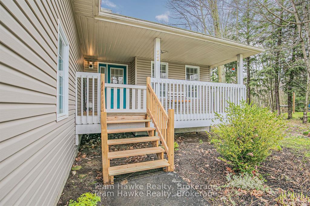 Property Photo:  22 Laurier Boulevard  ON L9M 0J2 