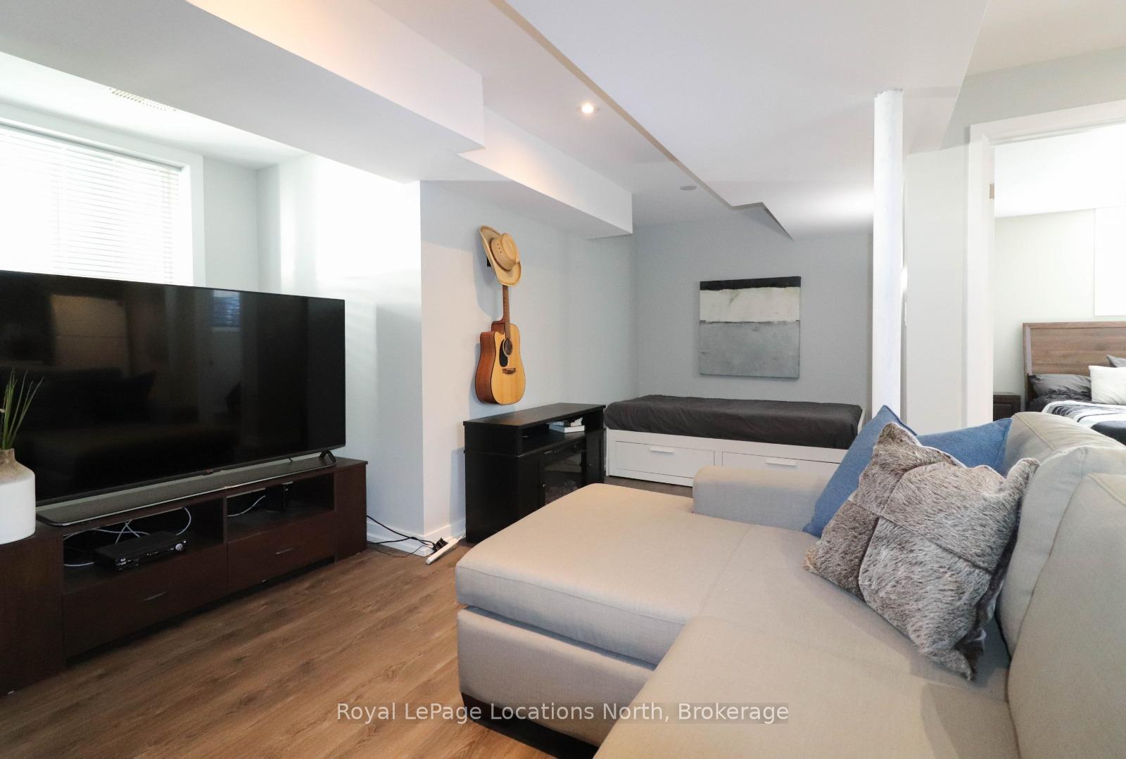 Property Photo: 103 Garbutt Crescent ON L9Y 0H5