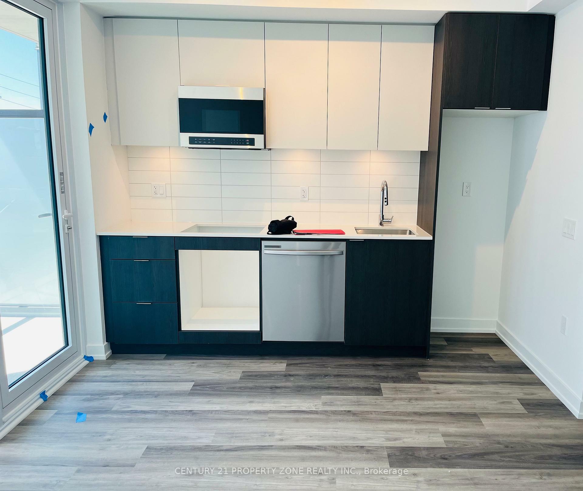 Property Photo: 6 Chartwell Road 305 ON M8Z 0H2