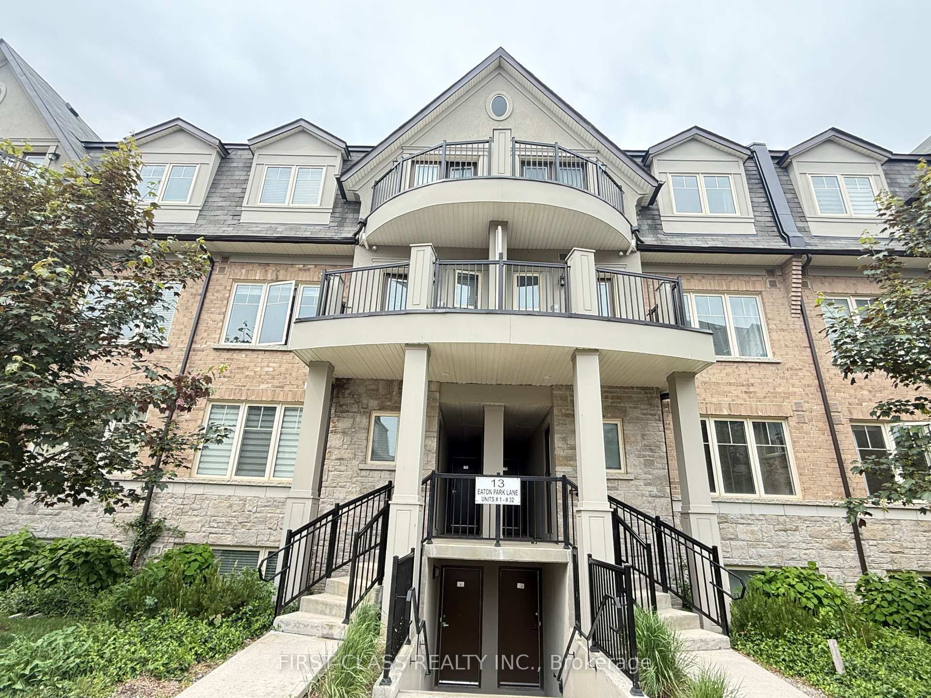 Property Photo: 13 Eaton Park Lane 16 ON M1W 0A5