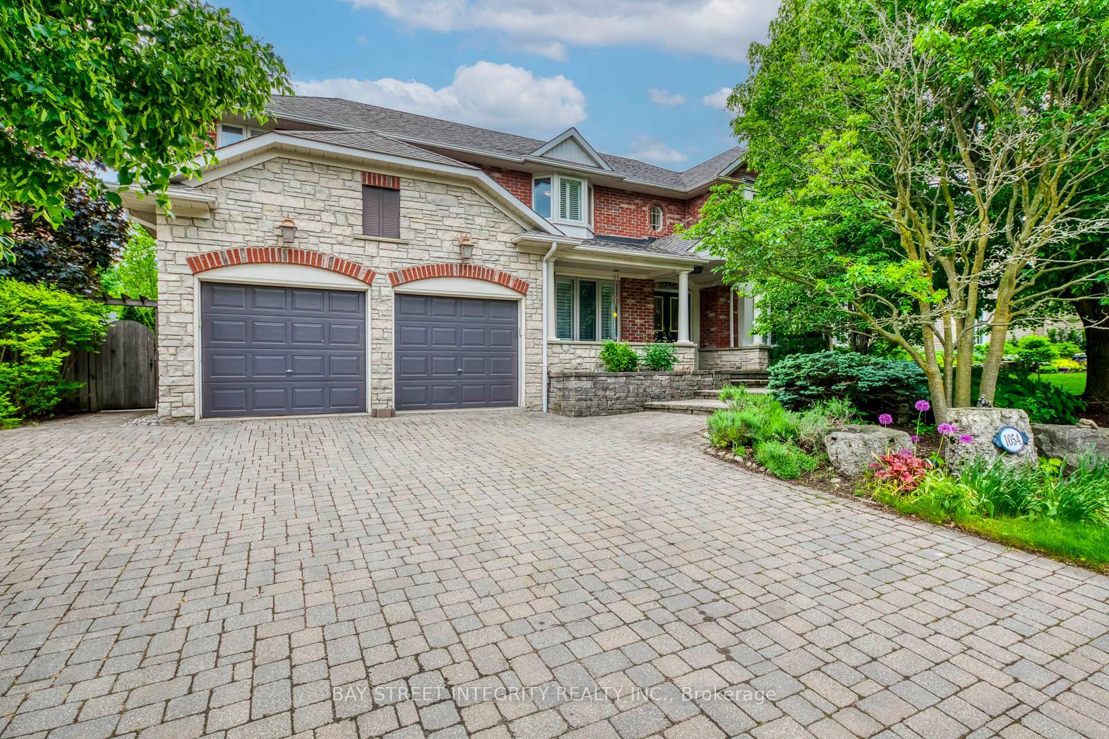 Property Photo: 1054 Summit Ridge Drive ON L6M 3K9