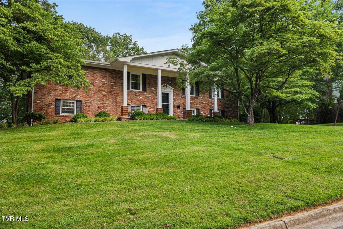 Property Photo: 718 Montclair Drive TN 37604