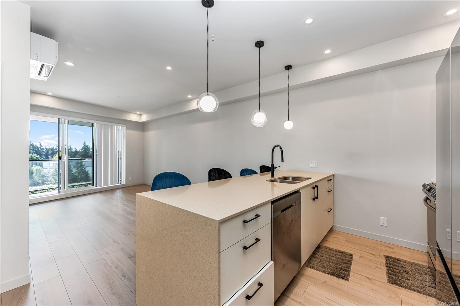 Property Photo: 947 Whirlaway Cres 409 BC V9B 6W6