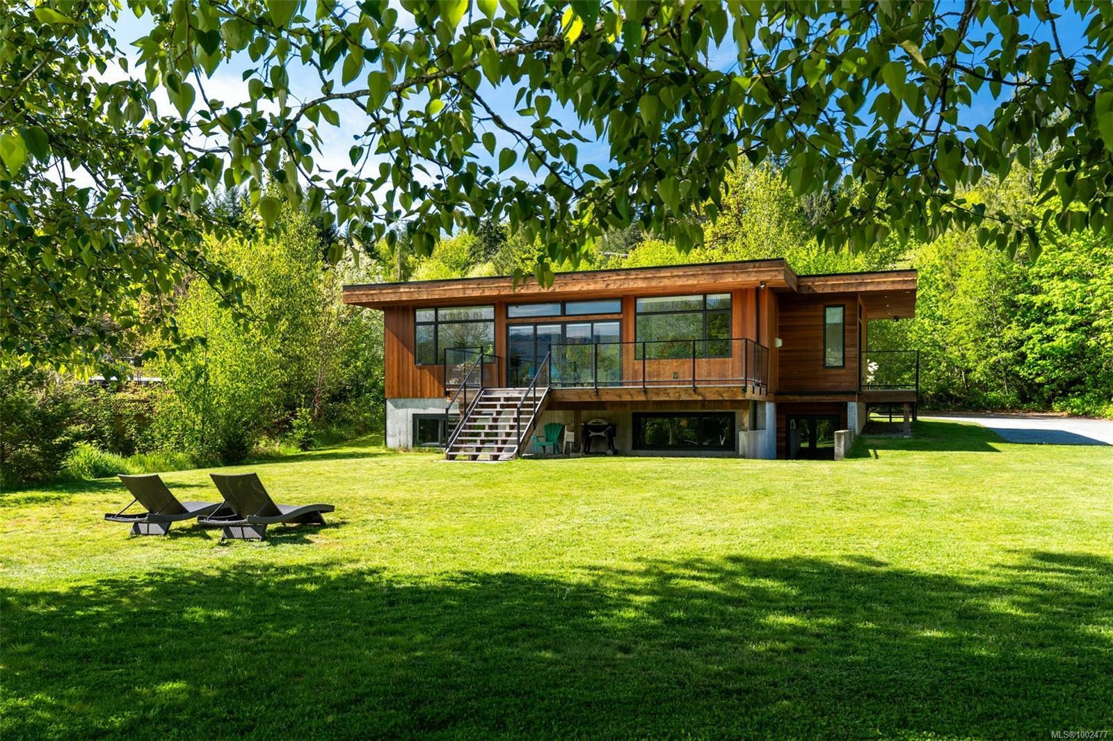 Property Photo: 9905 Stin-Qua Rd BC V0R 1Y0
