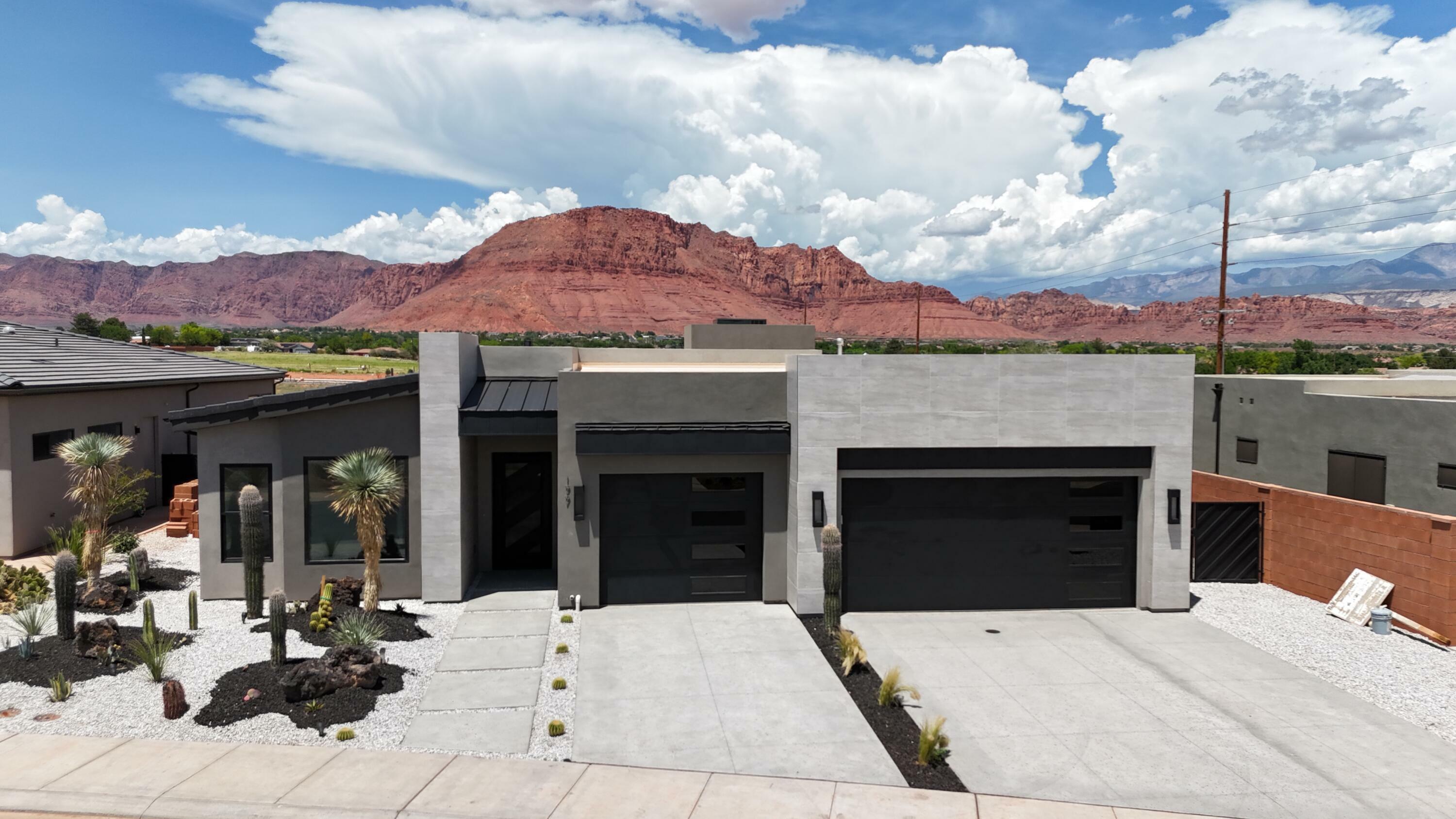 Property Photo: 177 E Terrace Ln UT 84738