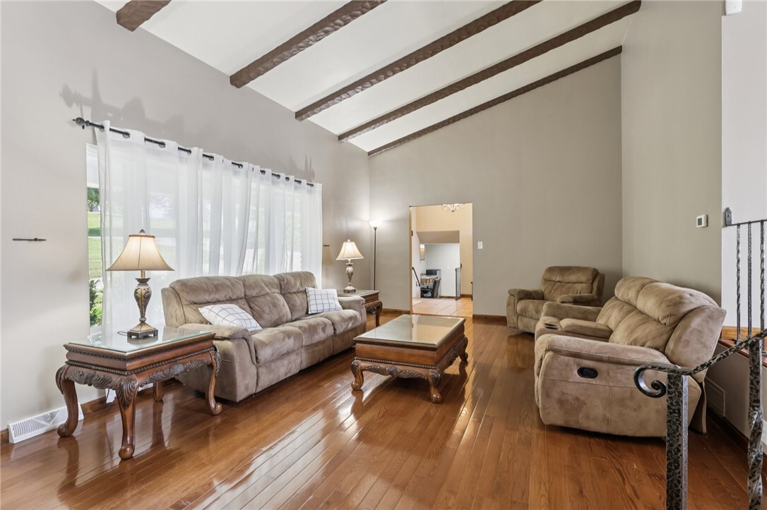 Property Photo: 7711 Kifer Lane PA 15642