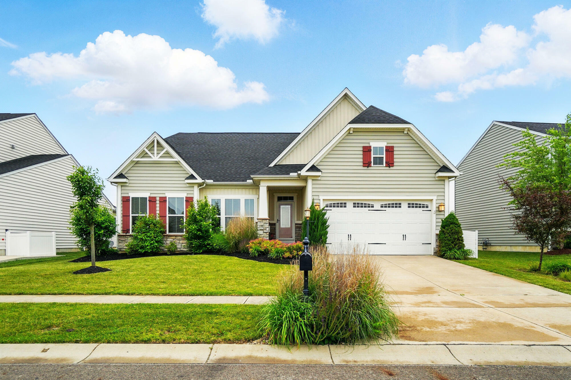 Property Photo: 2475 Sunset Maple Drive OH 45371