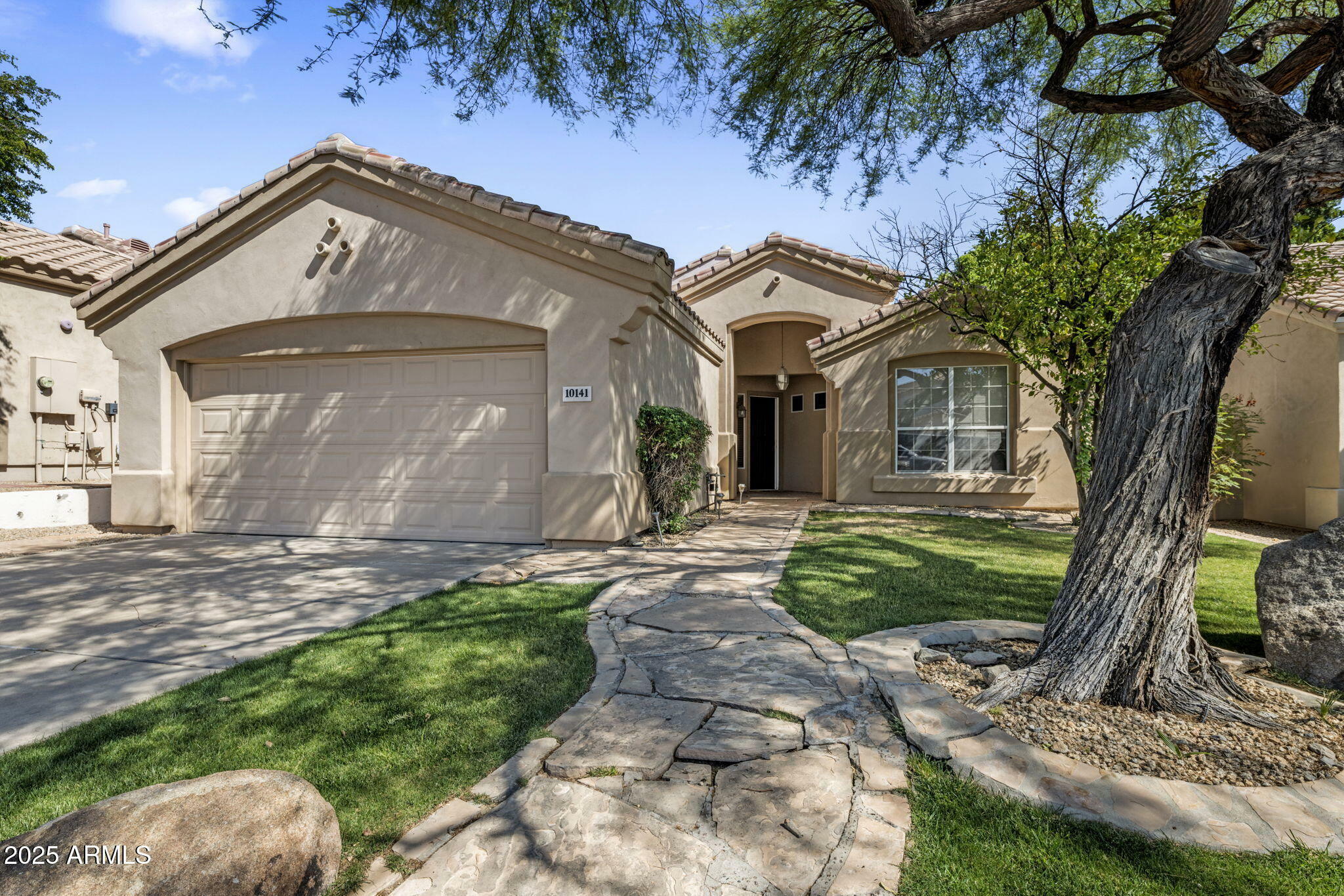 Property Photo: 10141 E Floriade Drive AZ 85260