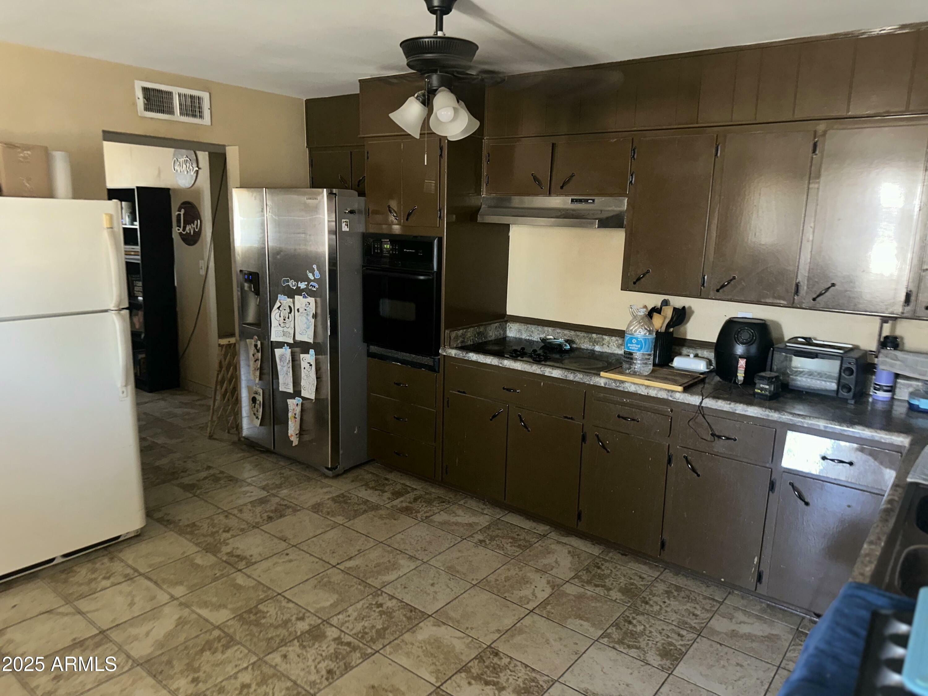 Property Photo:  61 W 11th Drive  AZ 85210 