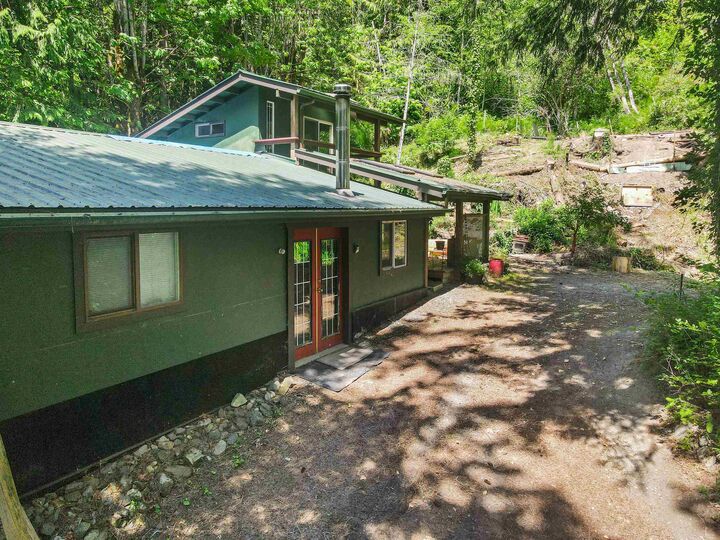 Photo de la propriété: 4139 Slesse Road BC V4Z 1B3