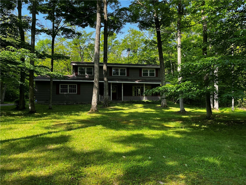 Property Photo: 4112 Braewood Lane NY 14456