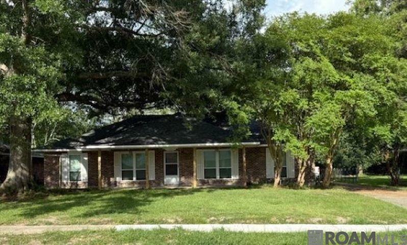 12064 Post Dr  Baton Rouge LA 70818 photo
