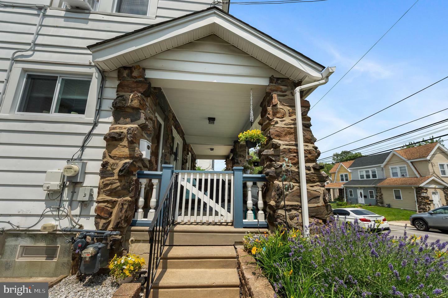 Property Photo: 116 Oakley Road PA 19082