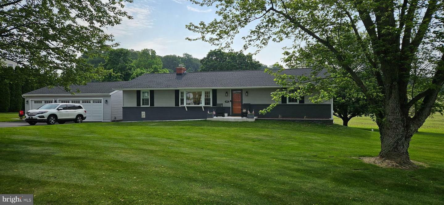 1571 Windy Hill Road  New Freedom PA 17349 photo
