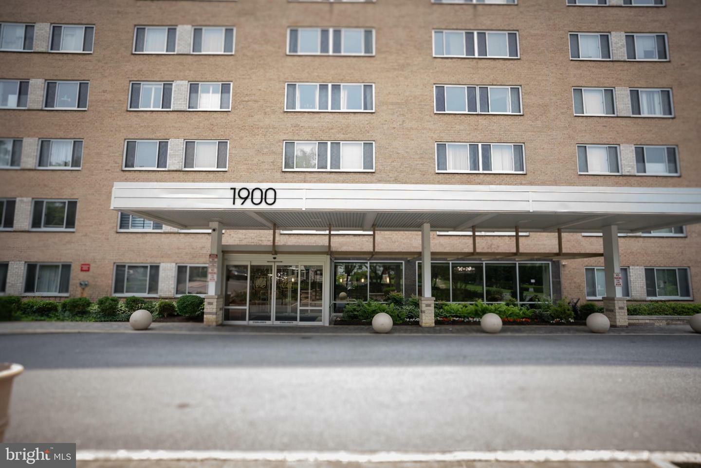Property Photo: 1900 Lyttonsville Road 514 MD 20910