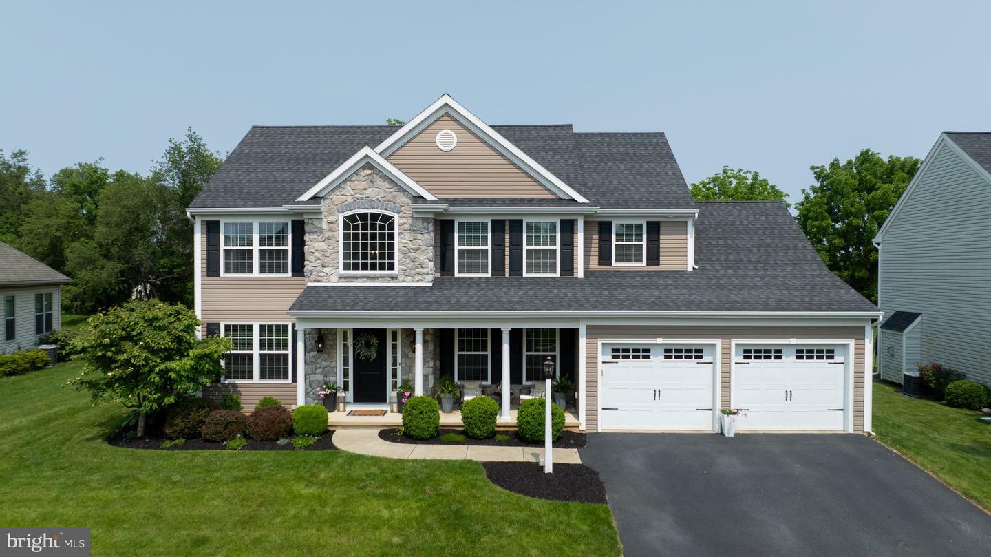 Property Photo: 616 Belgian Way PA 17543