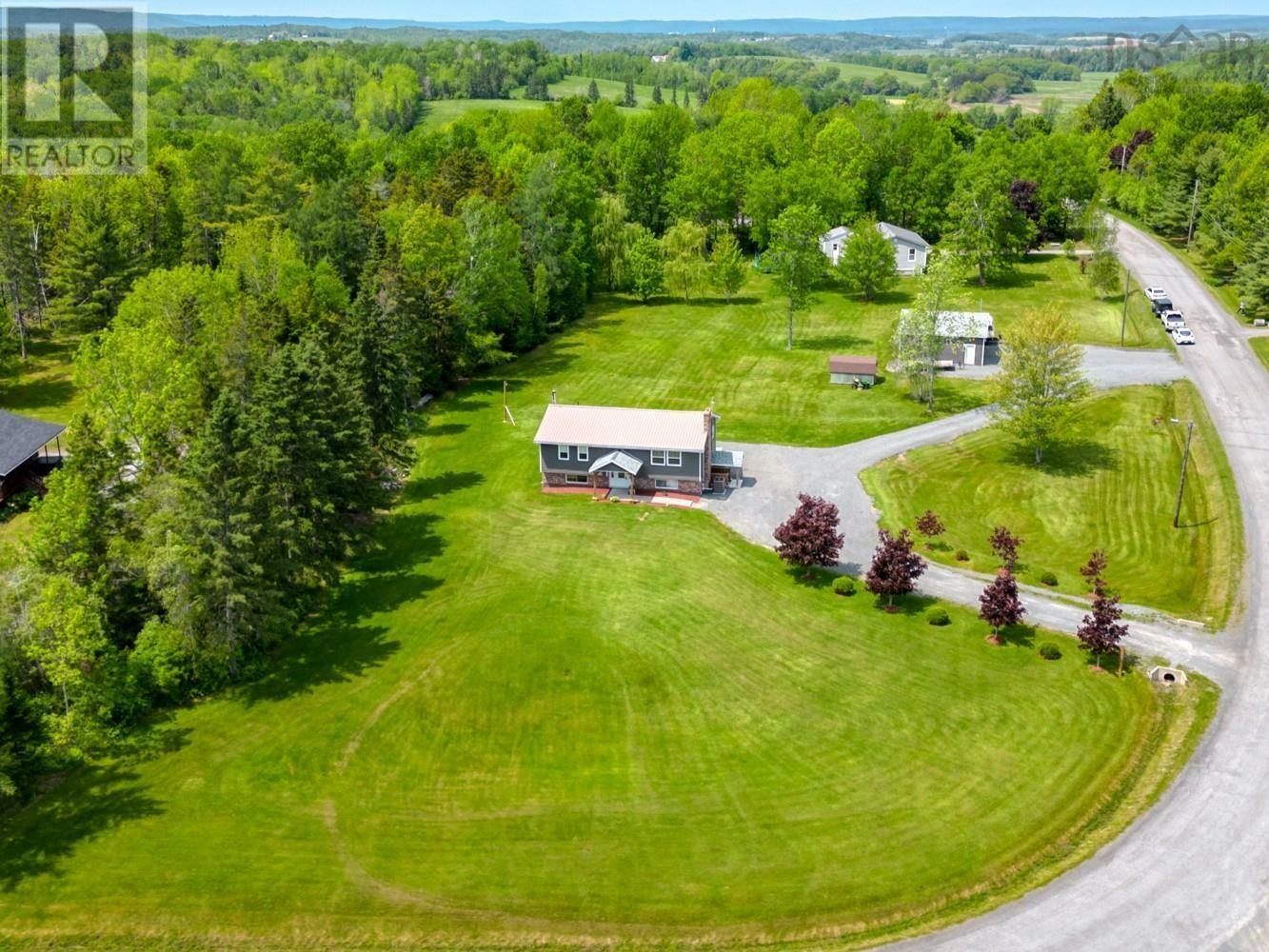 Photo de la propriété: 91 Lakewood Drive NS B0N 2A0