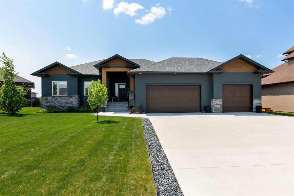 411 Saint George Place  Niverville MB R0A 0A1 photo