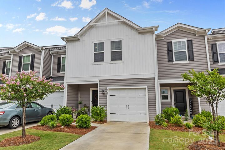 Property Photo: 524 Tayberry Lane SC 29715