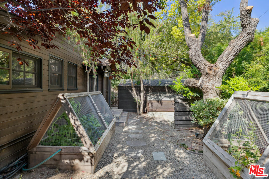 Property Photo: 19553 Bowers Dr CA 90290