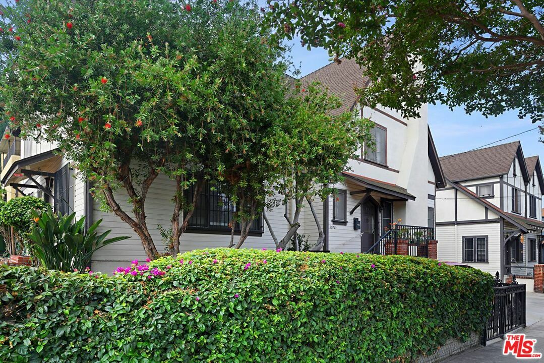 5076 Lemon Grove Ave  Los Angeles CA 90029 photo