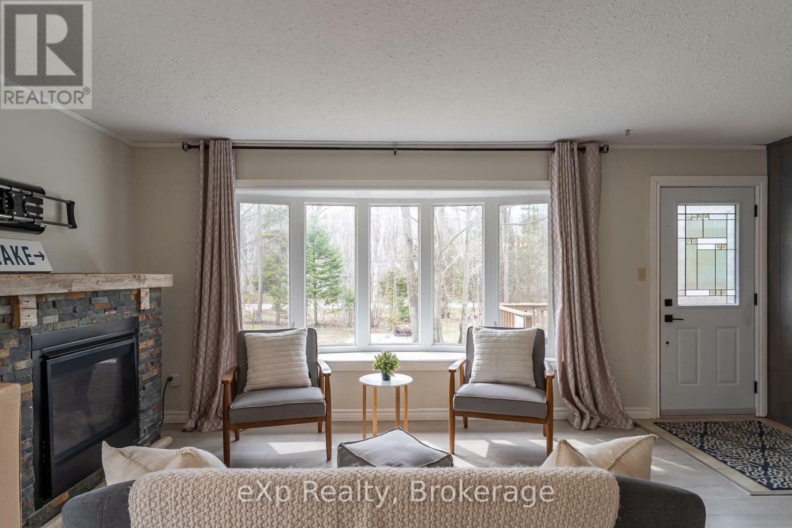 Property Photo: 15 Mapleport Crescent ON N0H 2T0
