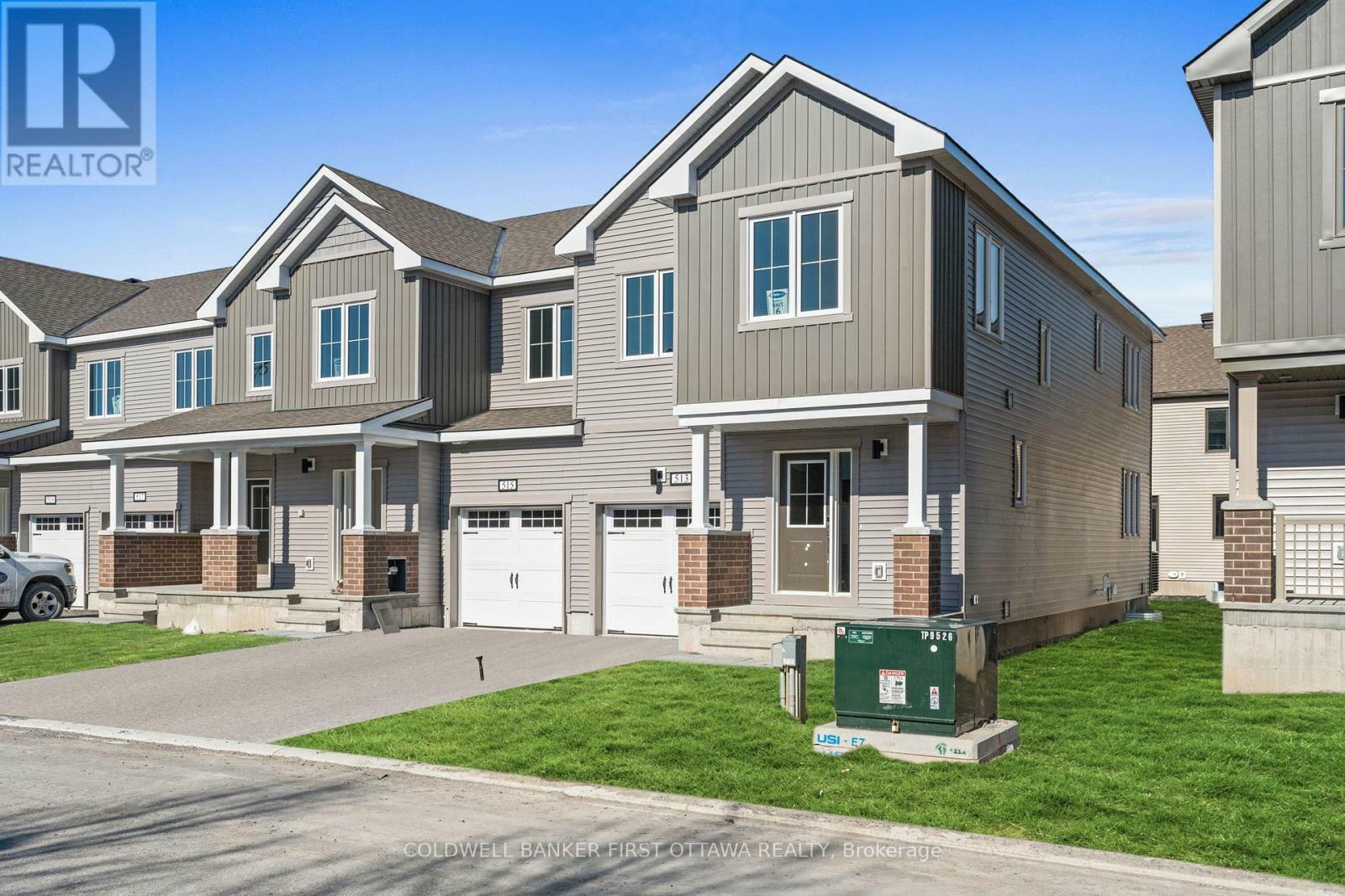 Property Photo: 513 Brigatine Avenue ON K2S 0P9