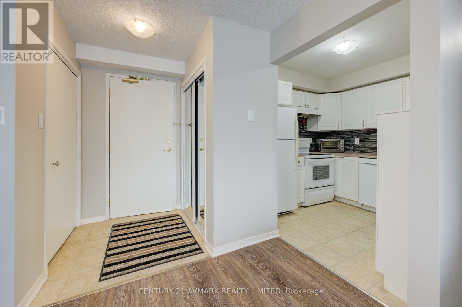 Photo de la propriété: 78 Roehampton Avenue 205 ON L2M 7W9