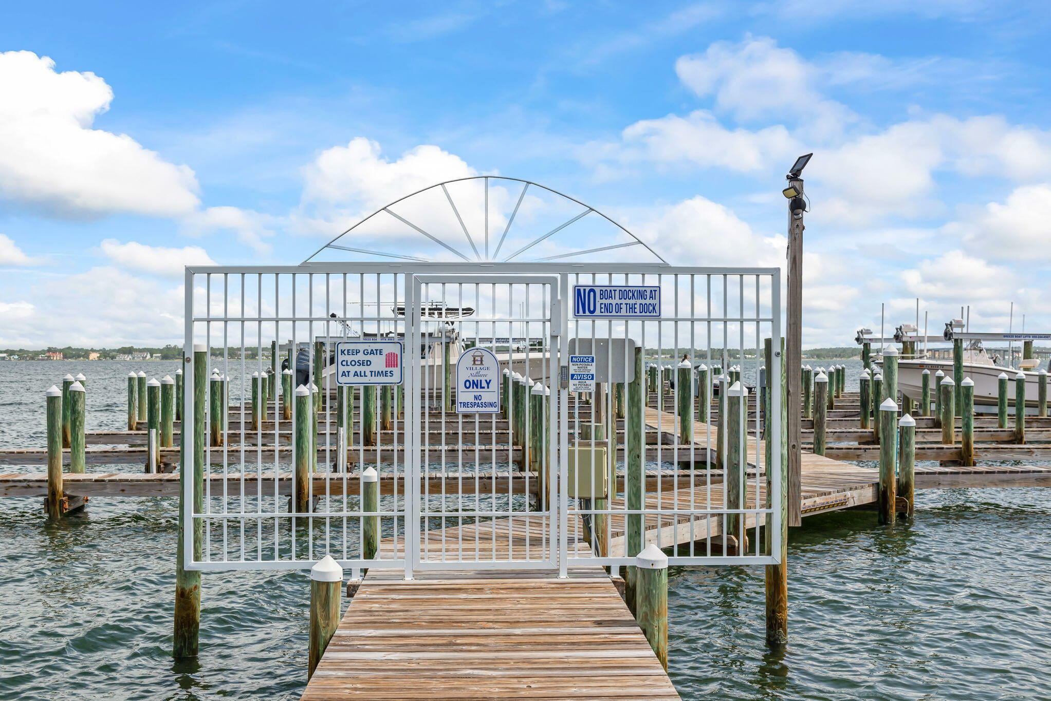 Property Photo:  1418 Sonata Court  FL 32566 