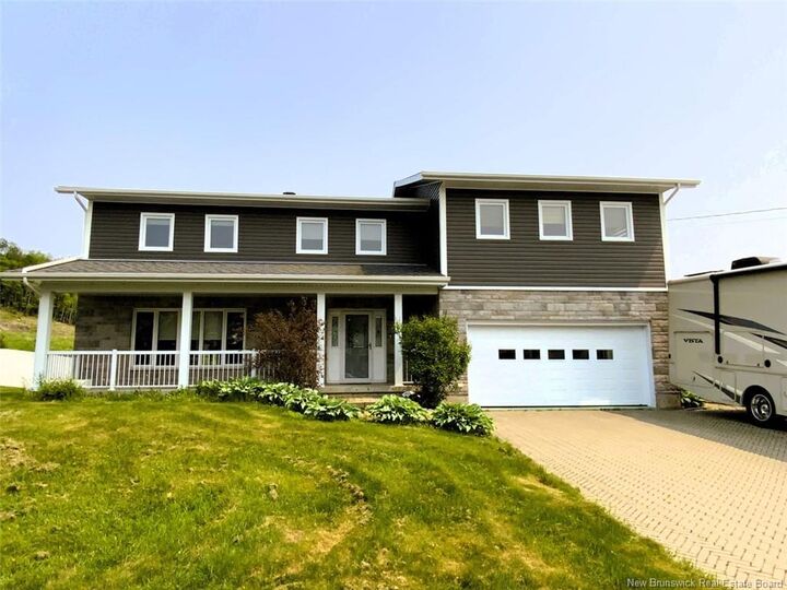 33 Thibaudeau Avenue — photo 1