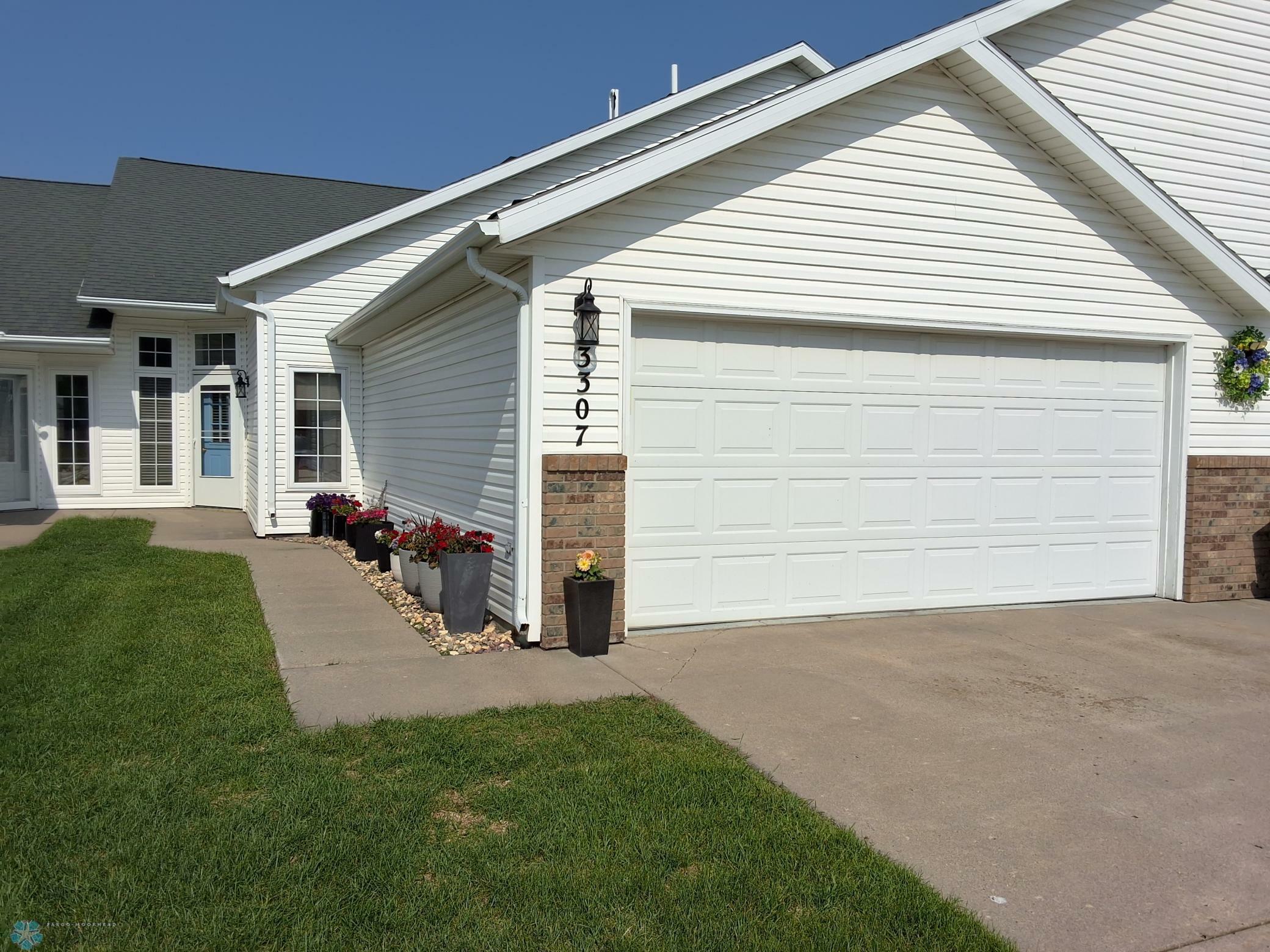 3307 38th Street S  Moorhead MN 56560 photo