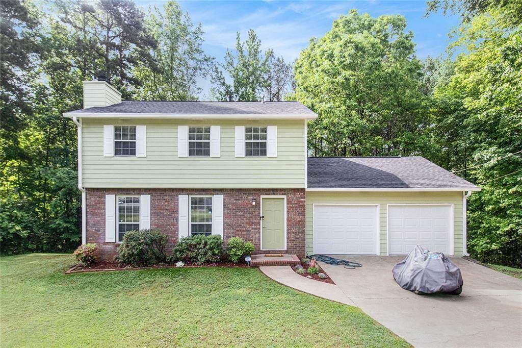 Property Photo: 2722 Springside Court GA 30135