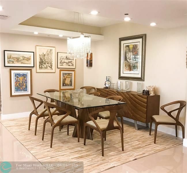 Property Photo: 20191 E Country Club Dr 1502 FL 33180