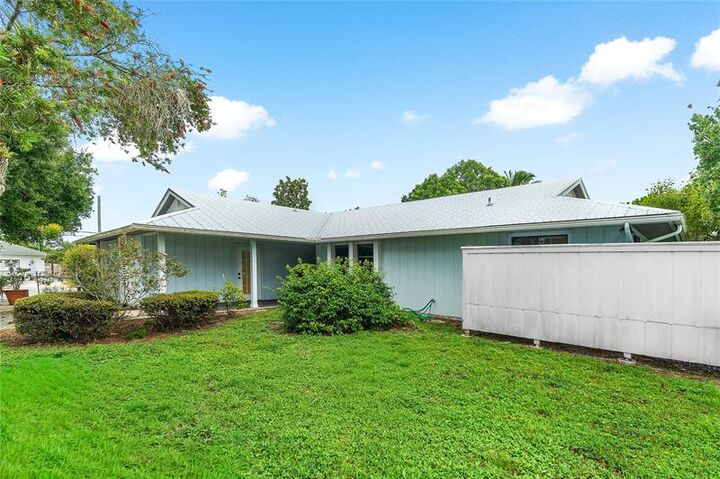 2041 SE Floresta Dr  Port St Lucie FL 34984 photo