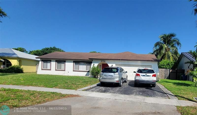 Property Photo: 8755 SW 53rd St FL 33328