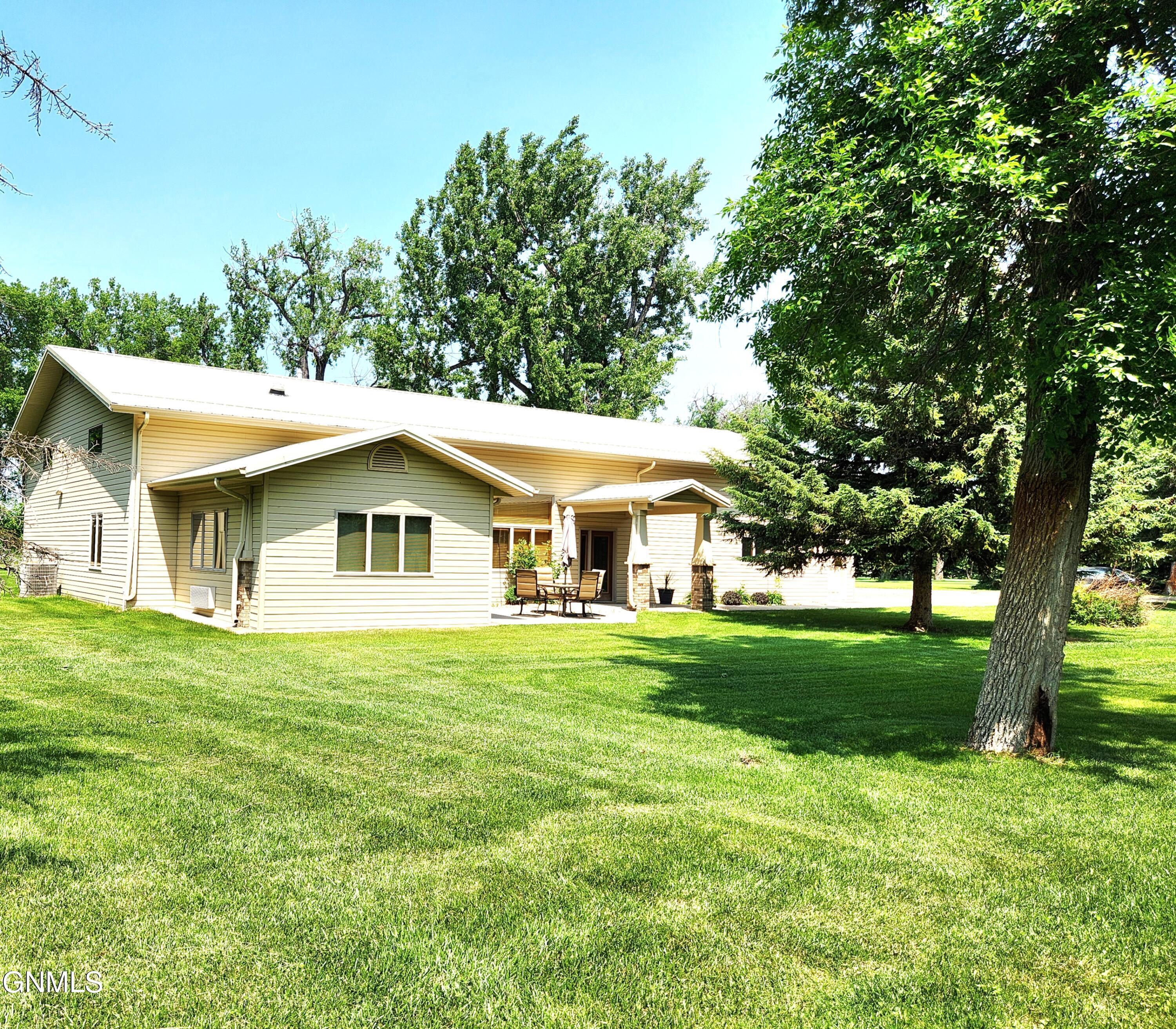 Property Photo: 4500 Thornburg Drive ND 58504