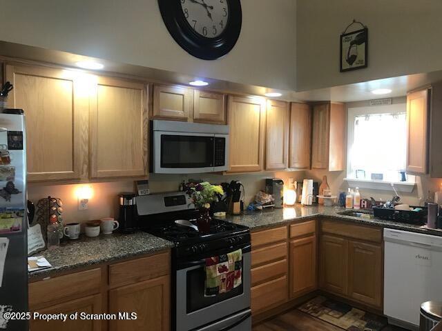 Property Photo: 203 E Jefferson Street PA 18447