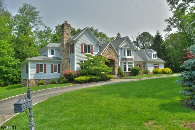 Property Photo: 25 Stonybrook Dr NJ 07006