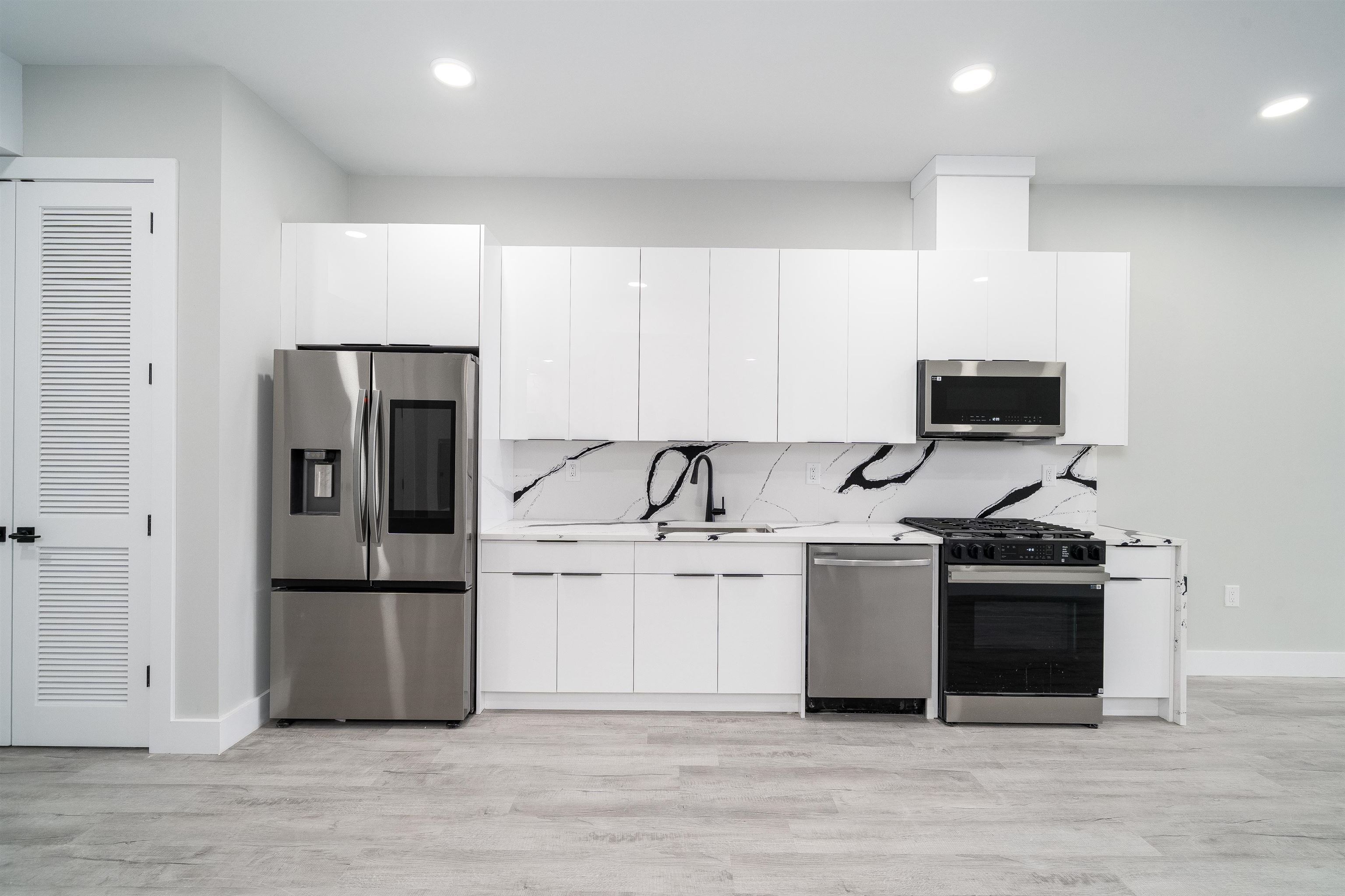 Property Photo: 187 Culver Ave 411 NJ 07305