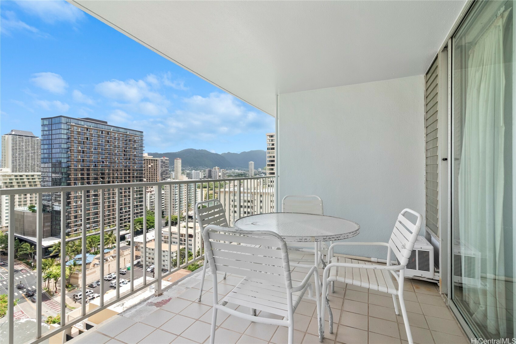 Property Photo: 2427 Kuhio Avenue 2103 HI 96815
