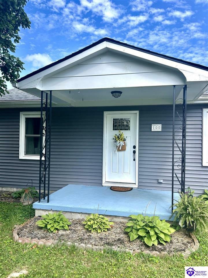 Property Photo: 105 Hutcherson Avenue KY 42748