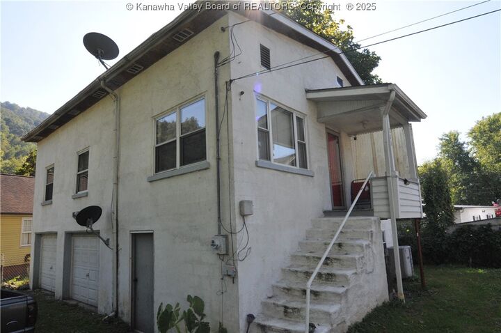100 Oak Street  Chelyan WV 25035 photo