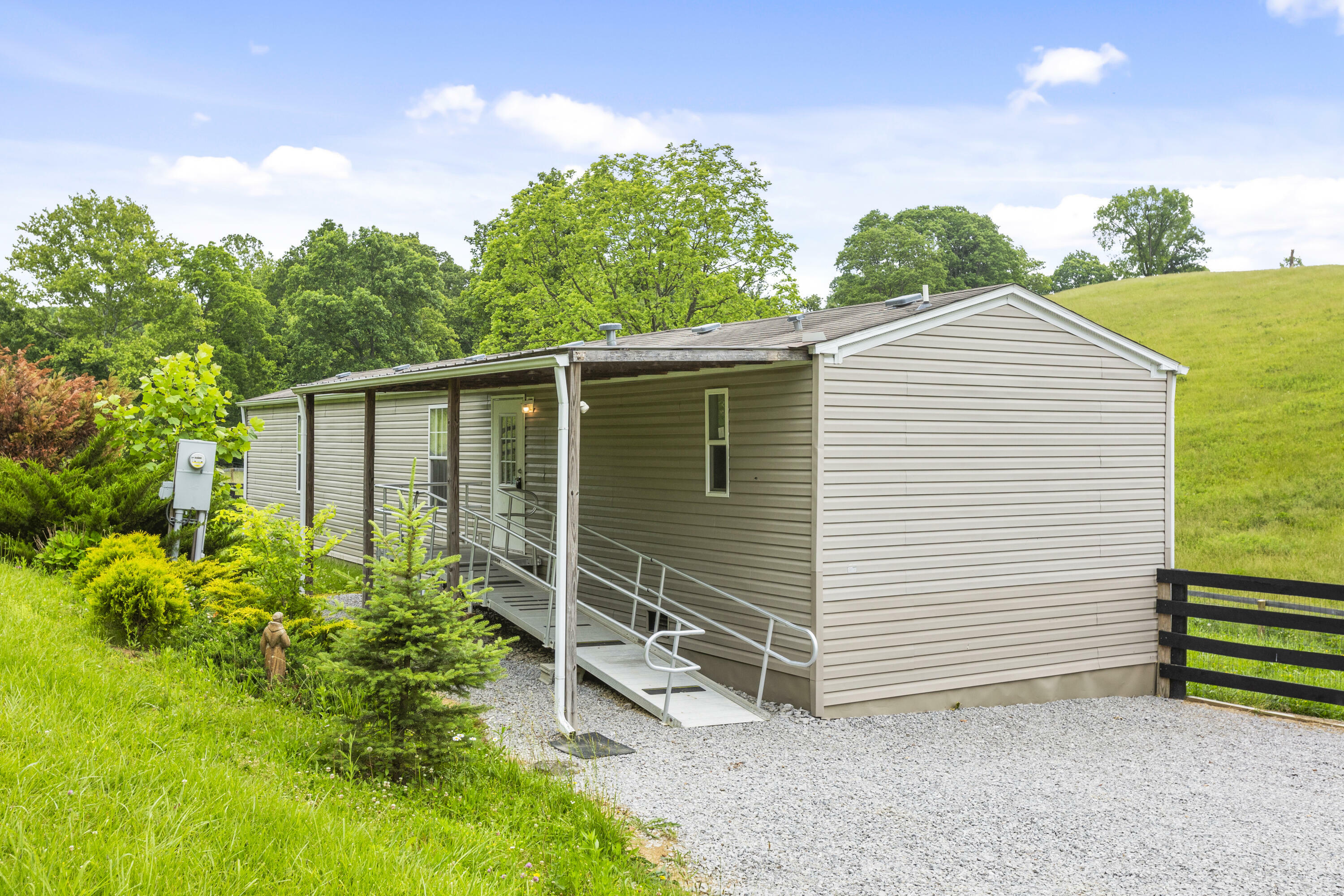 Property Photo: 6125 Cincinnati Pike KY 40370