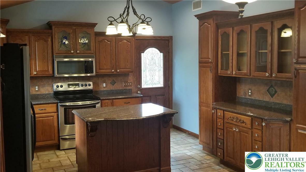 Property Photo: 3979 Kenrick Drive PA 18020